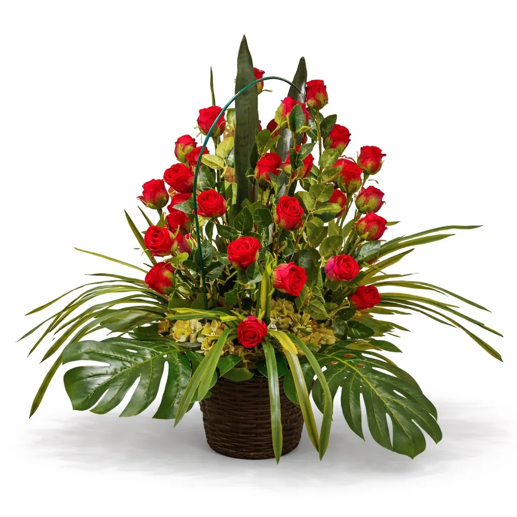 Cesto con manico di rose rosse e ortensie verdi
