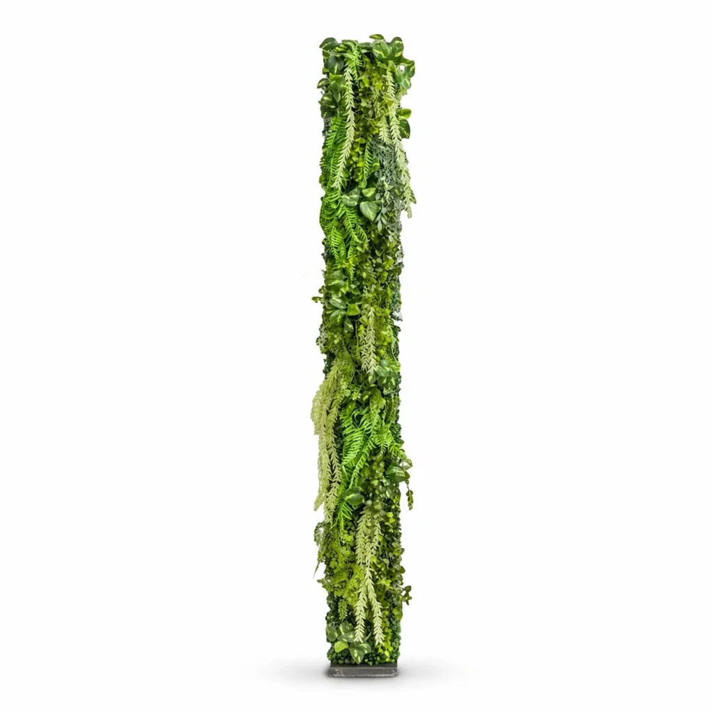 Immagine del prodotto: Composizione su piedistallo con felci e pothos