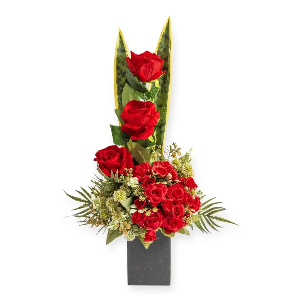 Mazzo di lusso per loculo con rose rosse e sansevieria
