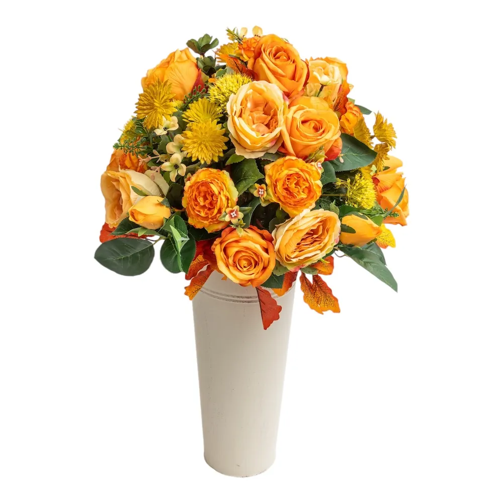 Mazzo rose arancio e crisantemi autunnali