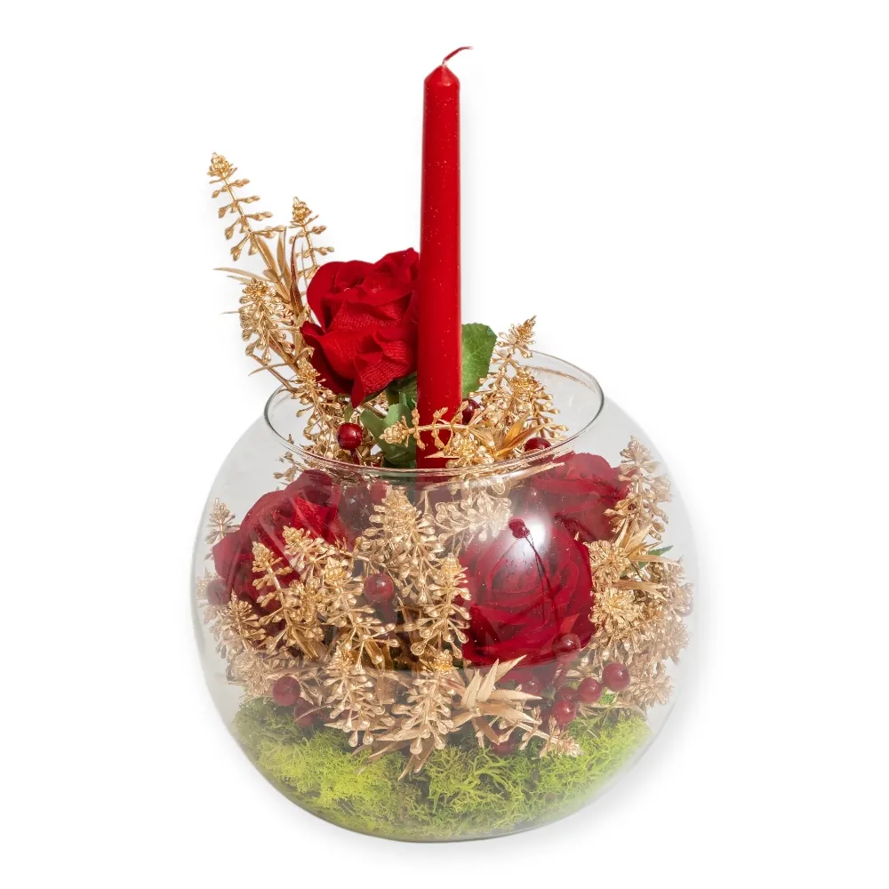 Sfera di vetro con rose rosse e candela rossa